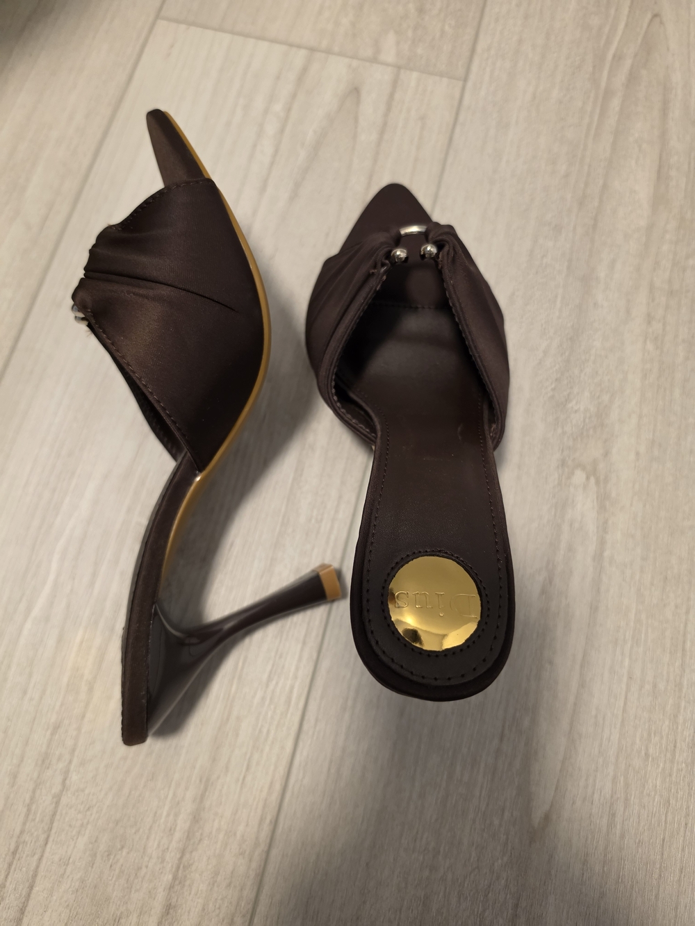 Brown Pointed-Toe Slip-On Heels with Knotted Detail - Picture 3 of 5